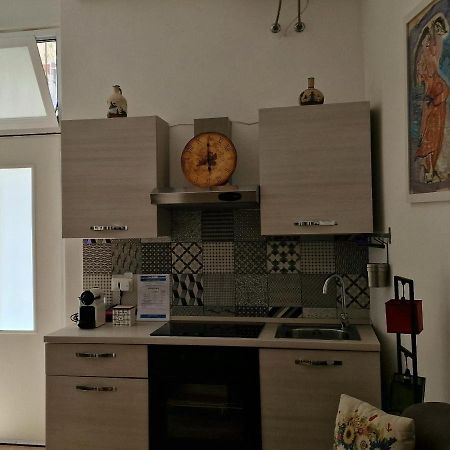 4 Via Valona - Executive Luxury Apartment باري المظهر الخارجي الصورة
