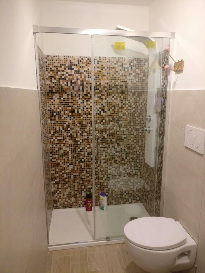 4 Via Valona - Executive Luxury Apartment باري المظهر الخارجي الصورة